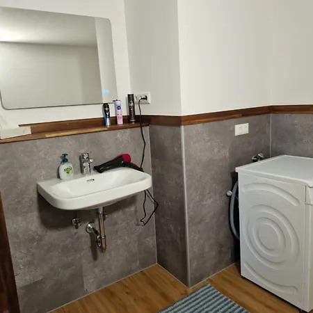 Exklusive Zimmer Mit Geteiltem Bad Und Kueche Kg Stadtilm Exterior photo